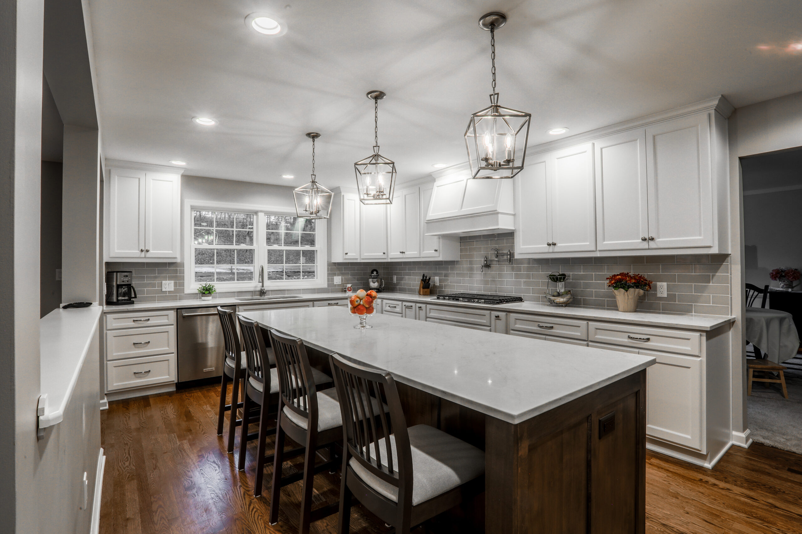 Custom made cleveland kitchen with sturdy cabinets