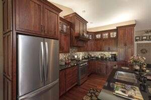 Cherry Tour Traditional Kitchen