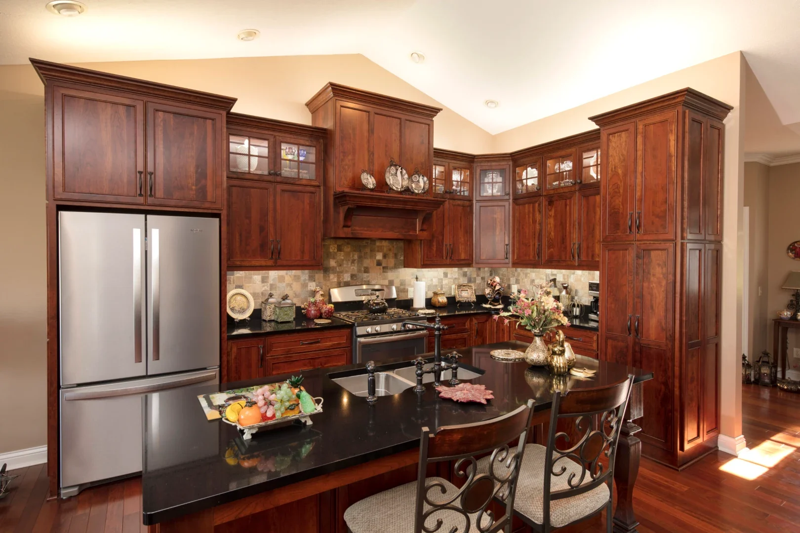Custom Kitchen Cabinetry