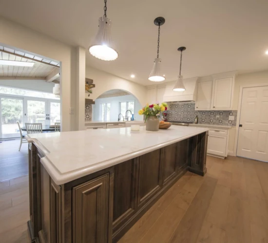 Mass Image Compressor Compressed this image. https://sourceforge.net/projects/icompress/ with Quality:50 Versatile Maple