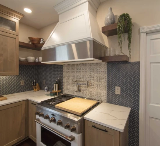 Mass Image Compressor Compressed this image. https://sourceforge.net/projects/icompress/ with Quality:50 Versatile Maple