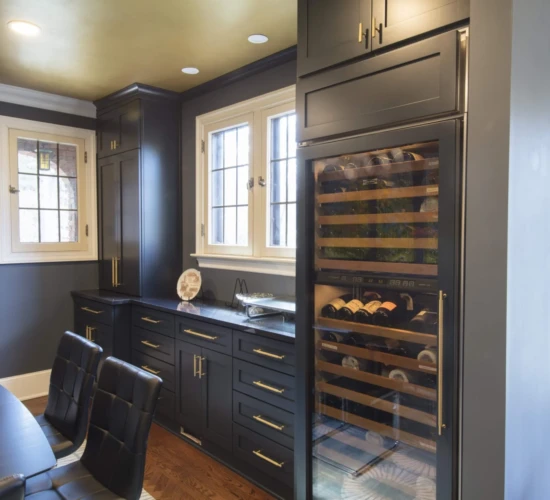 Mass Image Compressor Compressed this image. https://sourceforge.net/projects/icompress/ with Quality:65 coastal gold